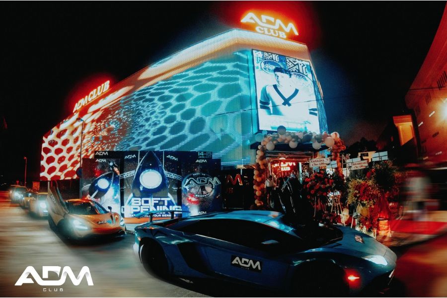 Dự án lắp đặt màn hình LED trong suốt Sunmax cho ADM Club Đà Nẵng 