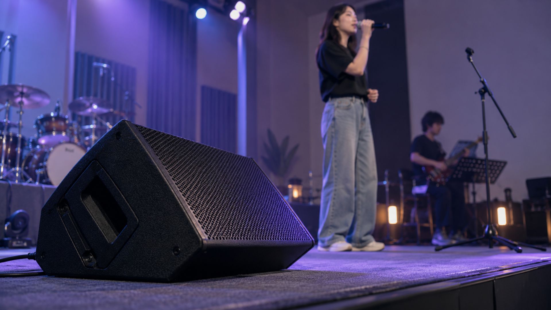 Phục vụ nhu cầu nghe của người biểu diển